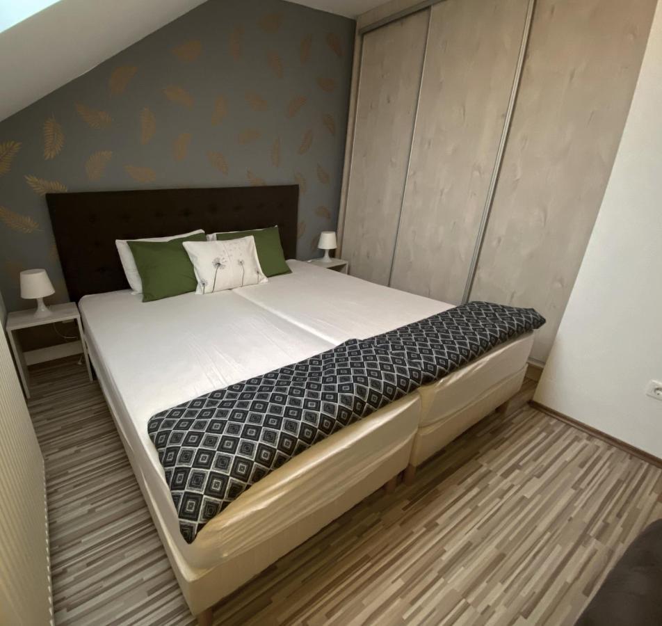 Bobita Apartman Sárvár Esterno foto