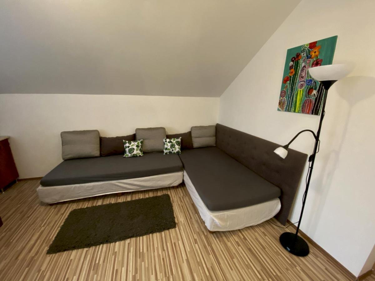Bobita Apartman Sárvár Esterno foto
